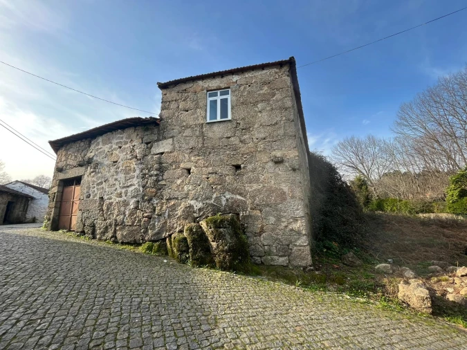 Moradia T0 para Venda em Frazão Arreigada Foto 5