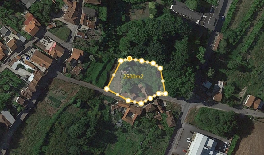 Moradia T0 para Venda em Frazão Arreigada Foto 3