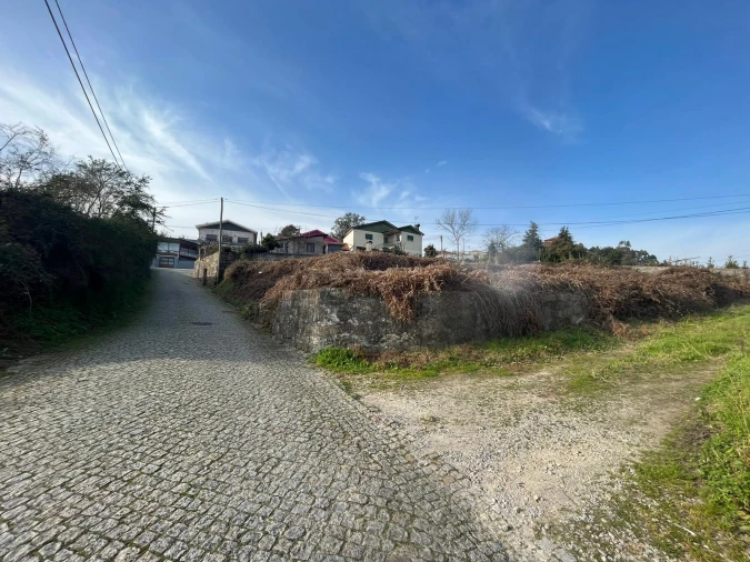 Moradia T0 para Venda em Frazão Arreigada Foto 9