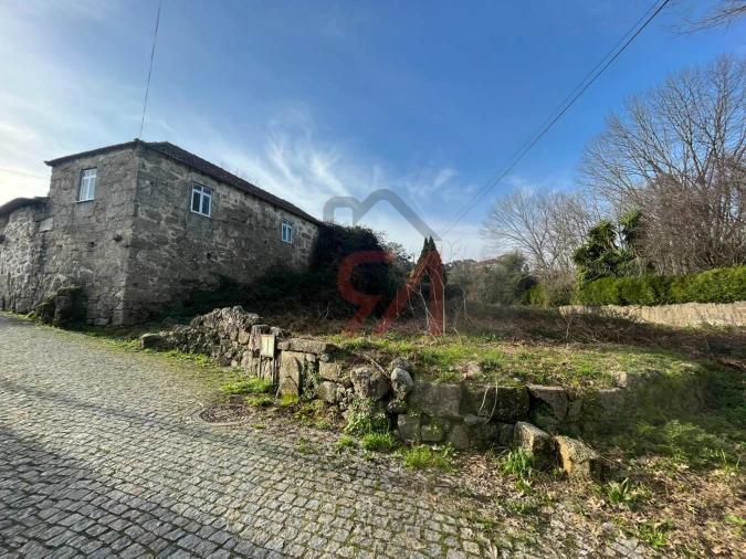 Moradia T0 para Venda em Frazão Arreigada Foto 4