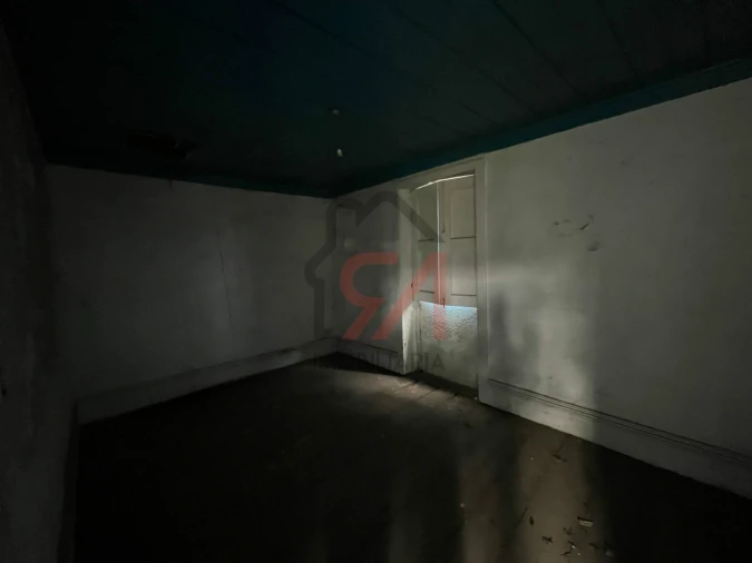 Moradia T0 para Venda em Frazão Arreigada Foto 27