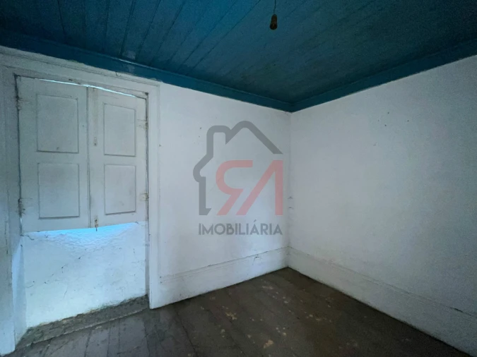 Moradia T0 para Venda em Frazão Arreigada Foto 25
