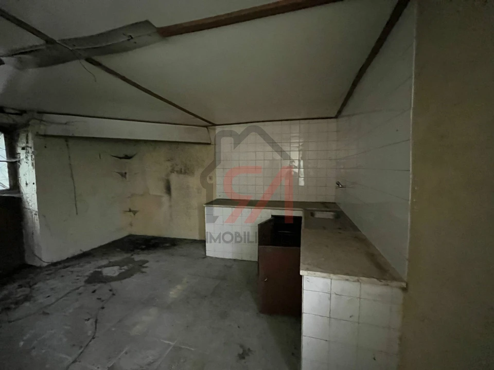 Moradia T0 para Venda em Frazão Arreigada Foto 33