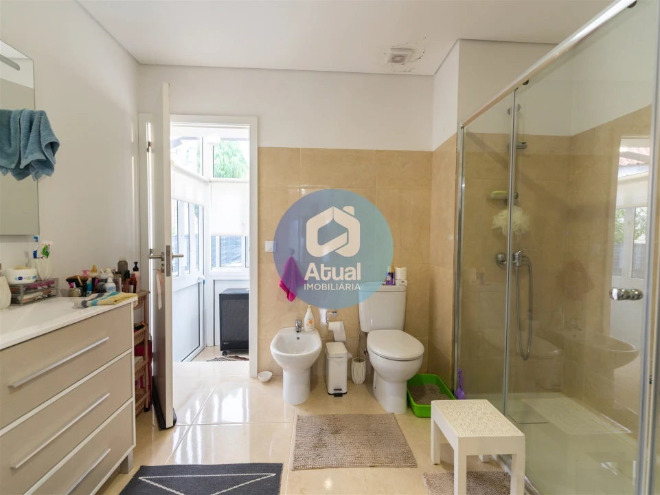 Moradia T2 para Venda em Azurem Foto 33