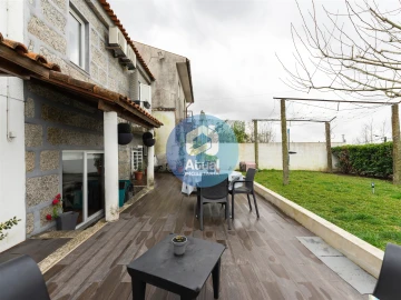 Moradia T2 para Venda em Azurem