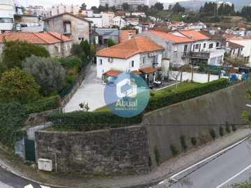 Moradia T2 para Venda em Azurem