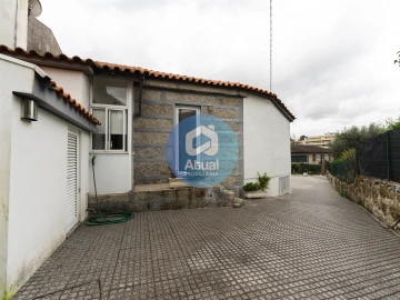 Moradia T2 para Venda em Azurem