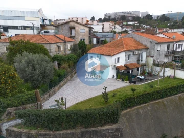 Moradia T2 para Venda em Azurem