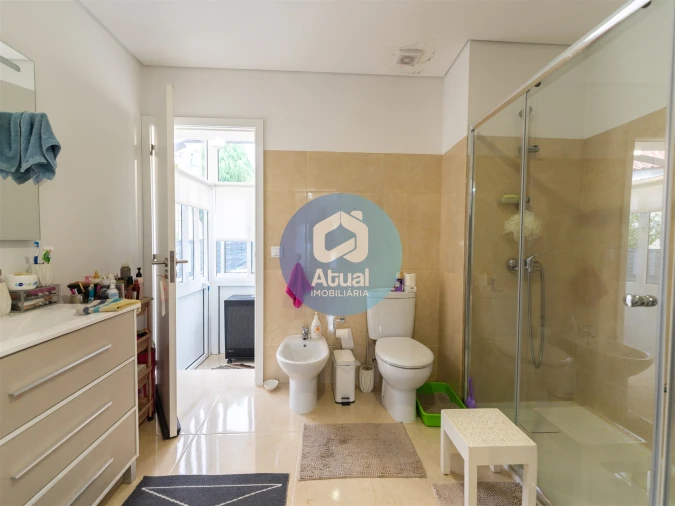 Moradia T2 para Venda em Azurem Foto 33