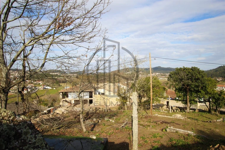 Moradia T3 para Venda em Arnoso (Santa Maria e Santa Eulália) e Sezures Foto 9