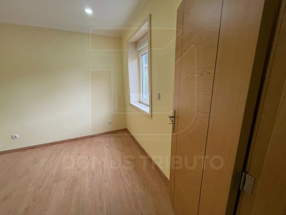 Moradia T2 para Venda em Campanhã Foto 7