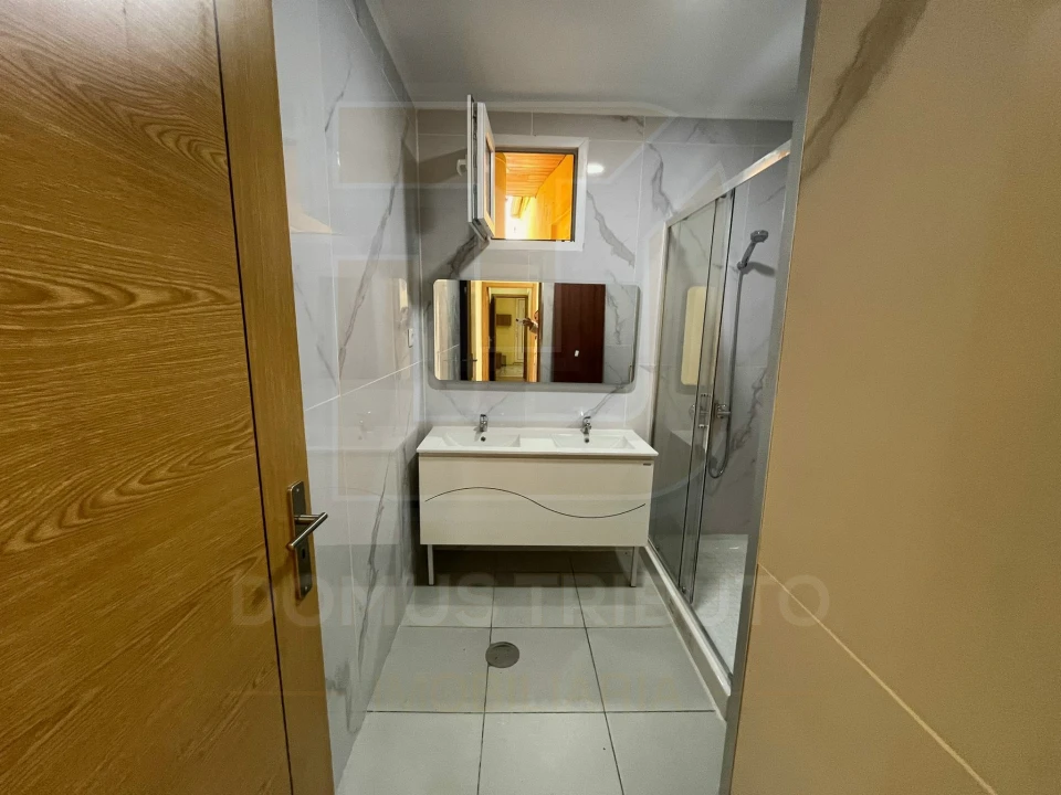 Moradia T2 para Venda em Campanhã Foto 13