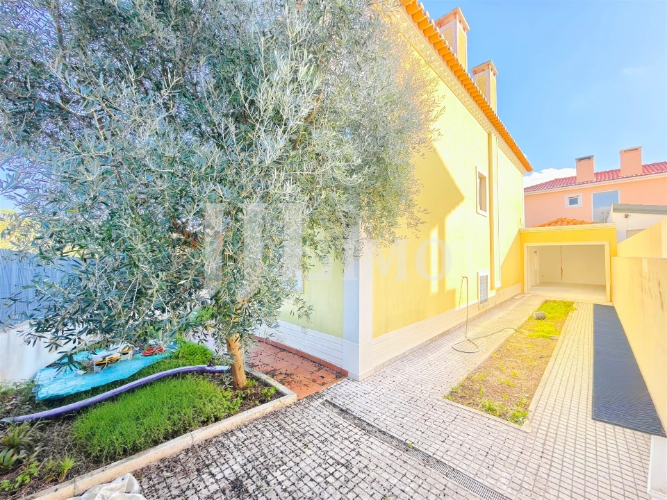 Moradia T3 para Venda em Cascais e Estoril Foto 5