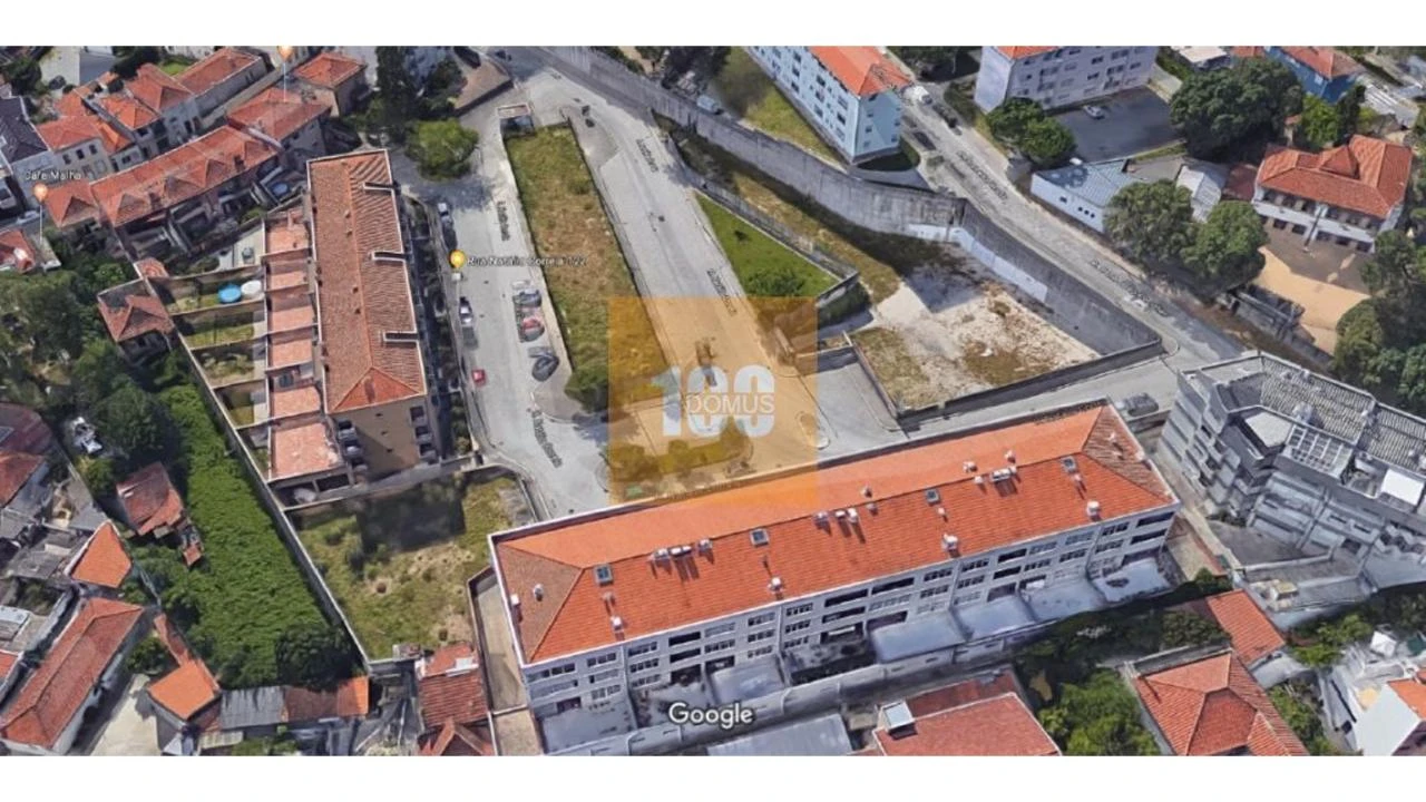 Terreno para Venda em Campanhã Foto 2