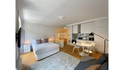 Apartamento para Venda em Cedofeita, Santo Ildefonso, Sé, Miragaia, São Nicolau e Vitória
