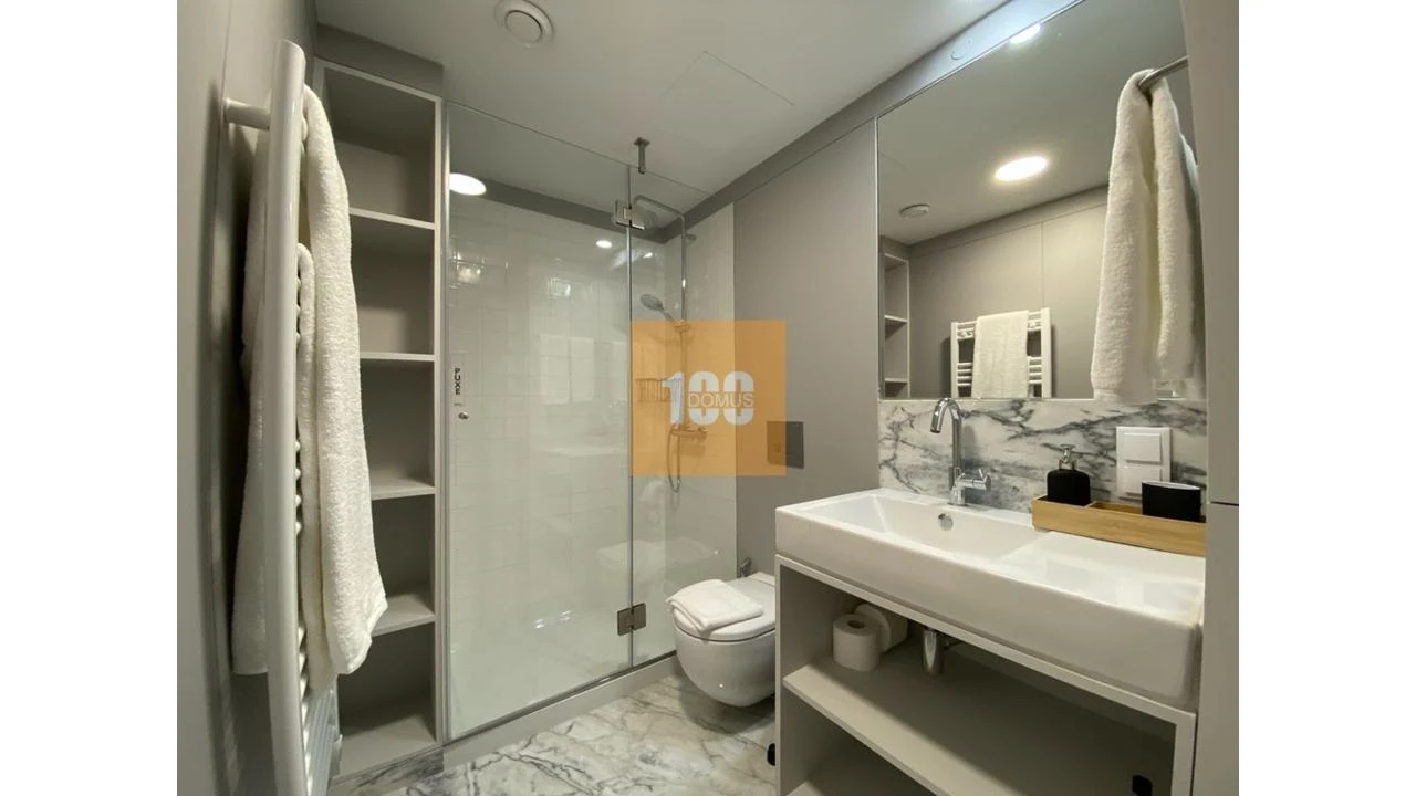 Apartamento para Venda em Cedofeita, Santo Ildefonso, Sé, Miragaia, São Nicolau e Vitória Foto 4
