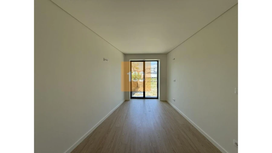 Apartamento T1 para Venda em Cedofeita, Santo Ildefonso, Sé, Miragaia, São Nicolau e Vitória Foto 11