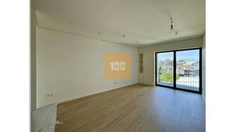 Apartamento T1 para Venda em Cedofeita, Santo Ildefonso, Sé, Miragaia, São Nicolau e Vitória