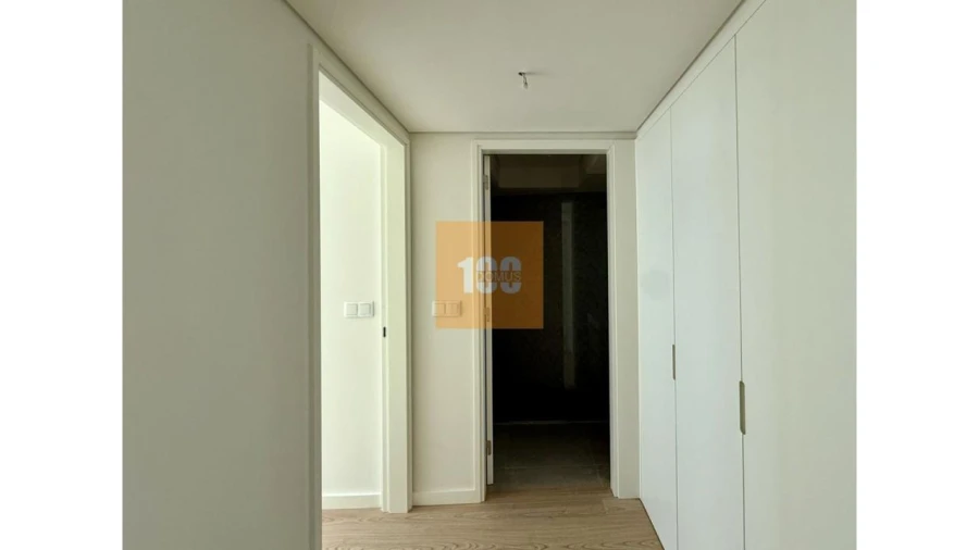 Apartamento T1 para Venda em Cedofeita, Santo Ildefonso, Sé, Miragaia, São Nicolau e Vitória Foto 16