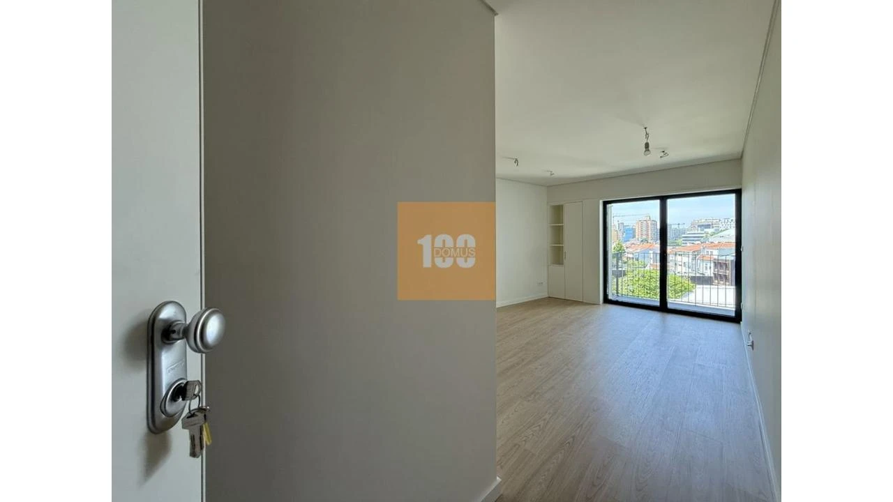 Apartamento T1 para Venda em Cedofeita, Santo Ildefonso, Sé, Miragaia, São Nicolau e Vitória Foto 6