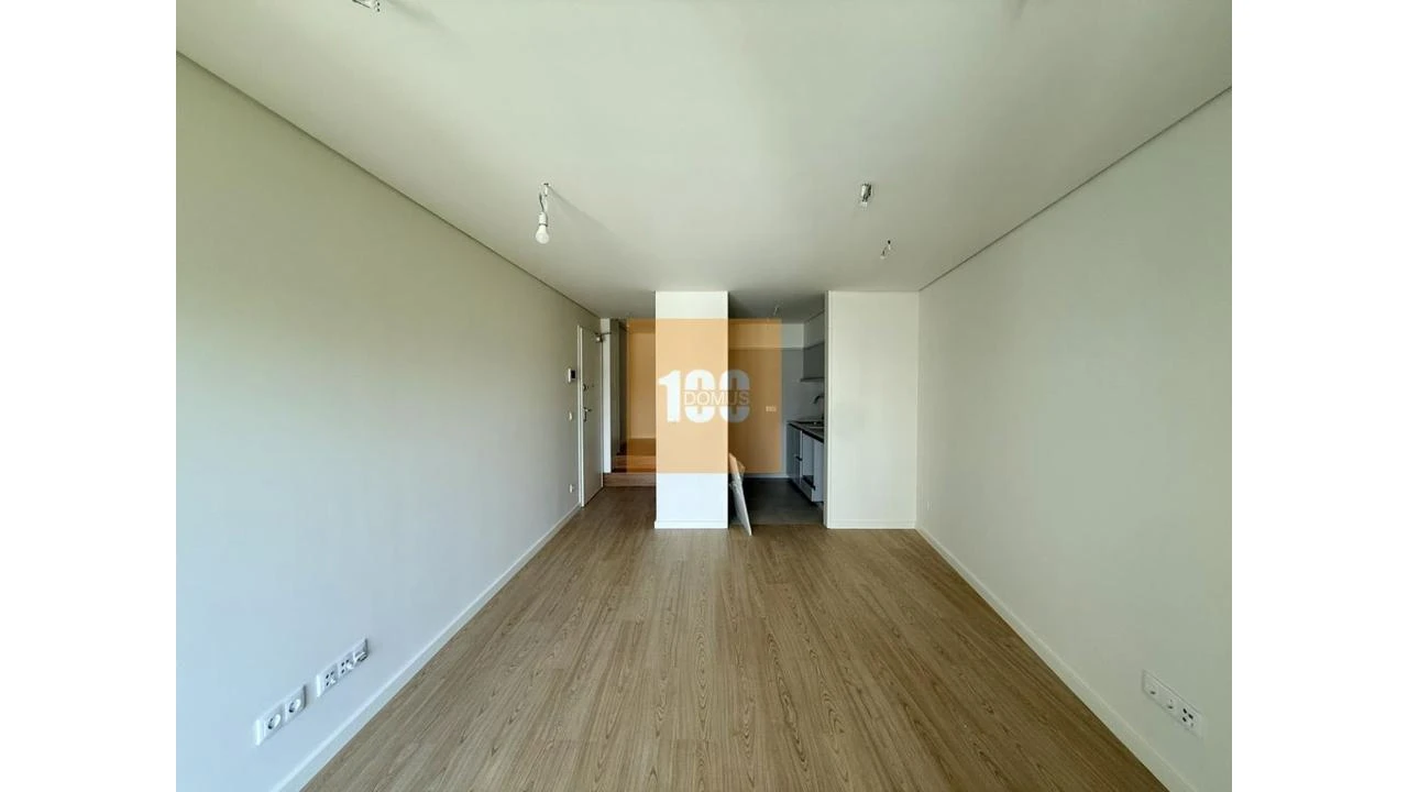 Apartamento T1 para Venda em Cedofeita, Santo Ildefonso, Sé, Miragaia, São Nicolau e Vitória Foto 9