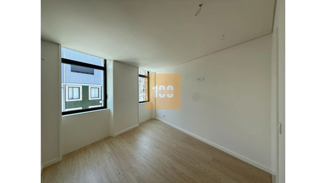 Apartamento T1 para Venda em Cedofeita, Santo Ildefonso, Sé, Miragaia, São Nicolau e Vitória Foto 18