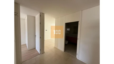 Apartamento T3 para Venda em Cedofeita, Santo Ildefonso, Sé, Miragaia, São Nicolau e Vitória