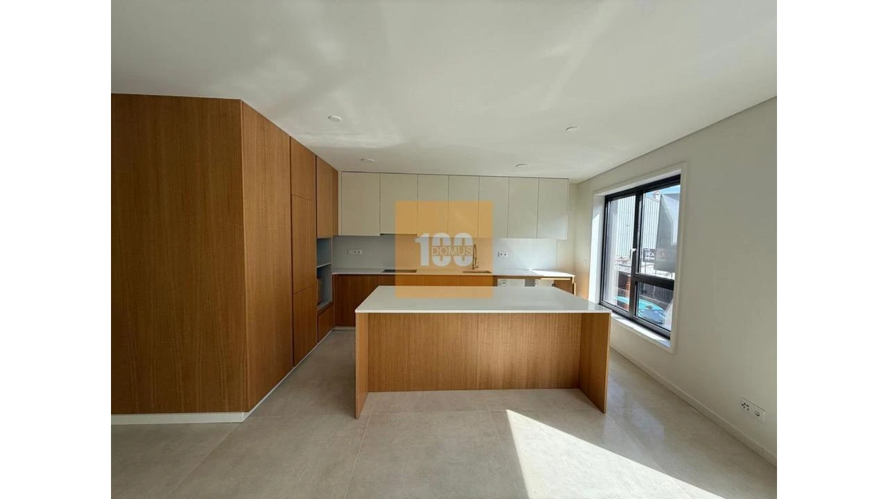 Apartamento T3 para Venda em Cedofeita, Santo Ildefonso, Sé, Miragaia, São Nicolau e Vitória Foto 6