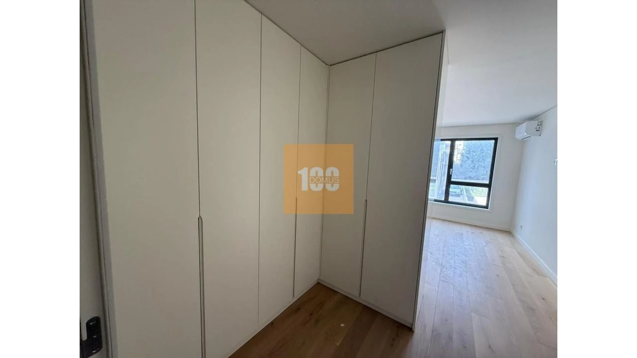 Apartamento T3 para Venda em Cedofeita, Santo Ildefonso, Sé, Miragaia, São Nicolau e Vitória Foto 16