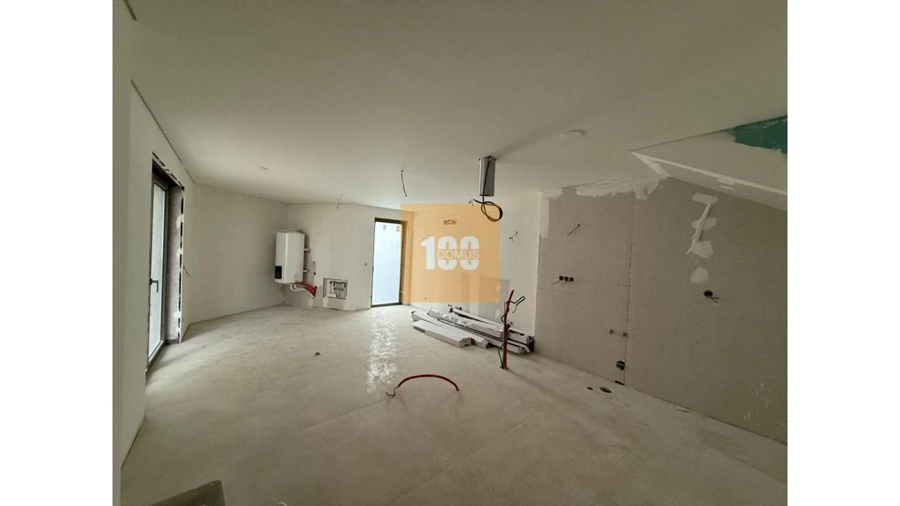 Moradia T2 para Venda em Cedofeita, Santo Ildefonso, Sé, Miragaia, São Nicolau e Vitória Foto 18