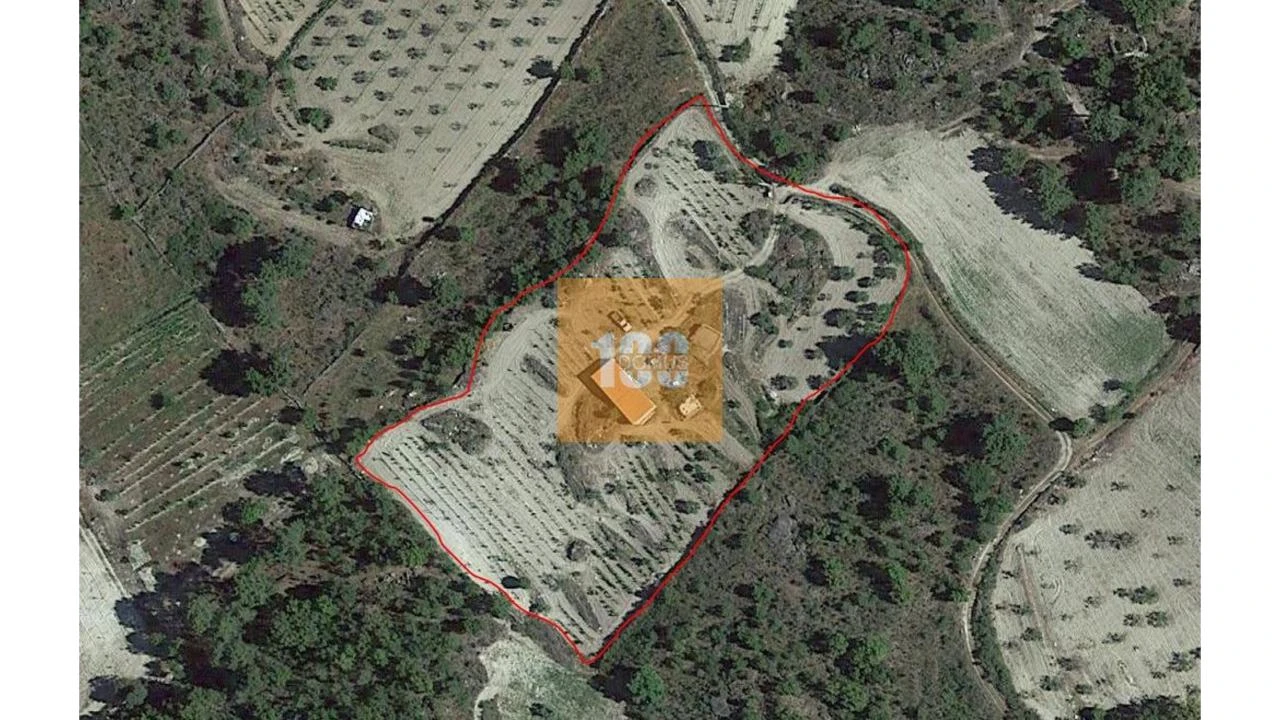 Terreno para Venda em Vilarinho da Castanheira Foto 1