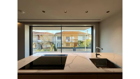 Apartamento T4 para Venda em Lordelo do Ouro e Massarelos