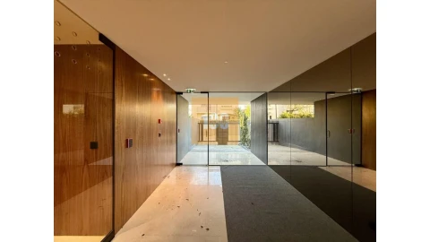 Apartamento T4 para Venda em Lordelo do Ouro e Massarelos