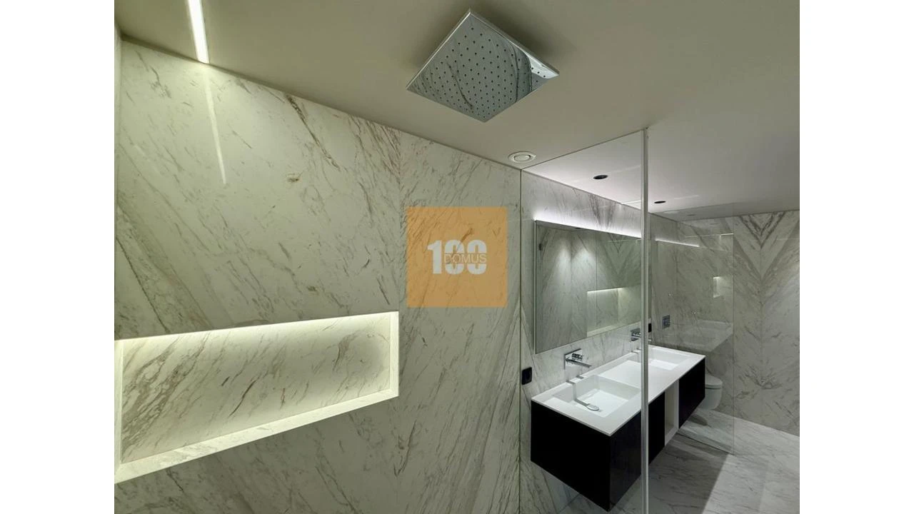 Apartamento T4 para Venda em Lordelo do Ouro e Massarelos Foto 26