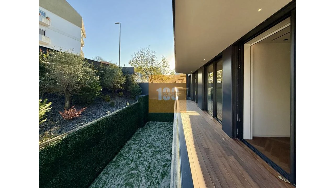 Apartamento T4 para Venda em Lordelo do Ouro e Massarelos Foto 38