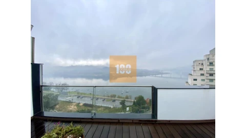 Moradia T5 para Venda em Gondomar (São Cosme), Valbom e Jovim