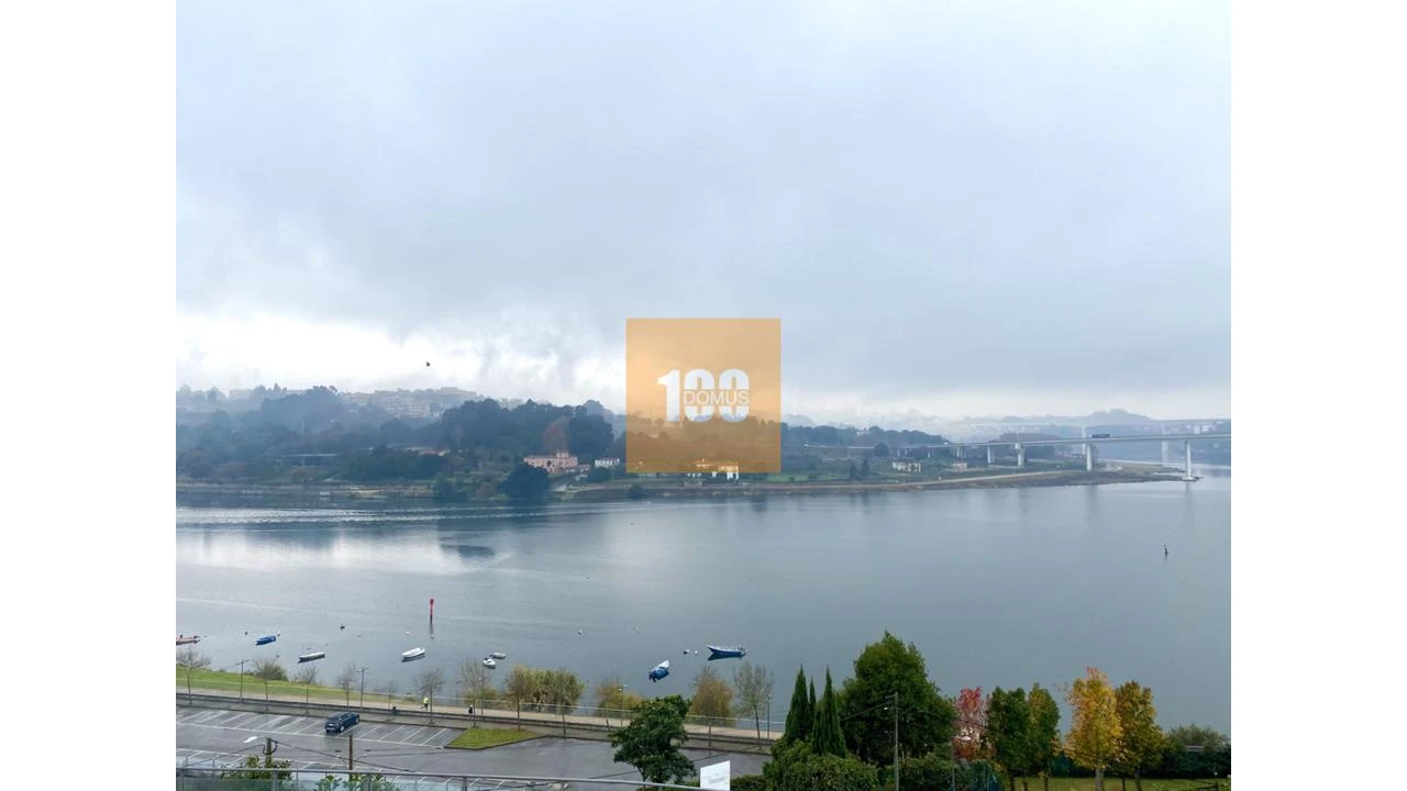 Moradia T5 para Venda em Gondomar (São Cosme), Valbom e Jovim Foto 29