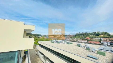 Moradia T2 para Venda em Santa Marinha e São Pedro da Afurada