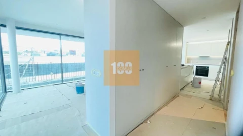 Moradia T2 para Venda em Santa Marinha e São Pedro da Afurada