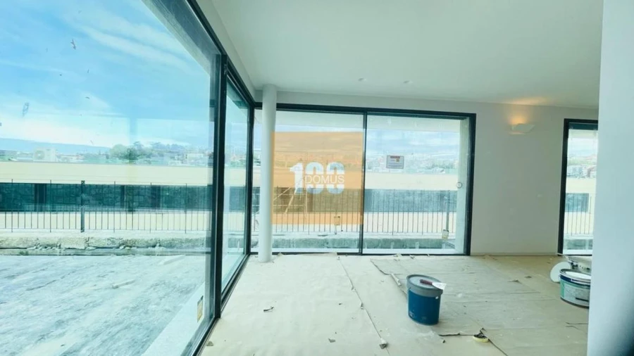 Moradia T2 para Venda em Santa Marinha e São Pedro da Afurada Foto 4