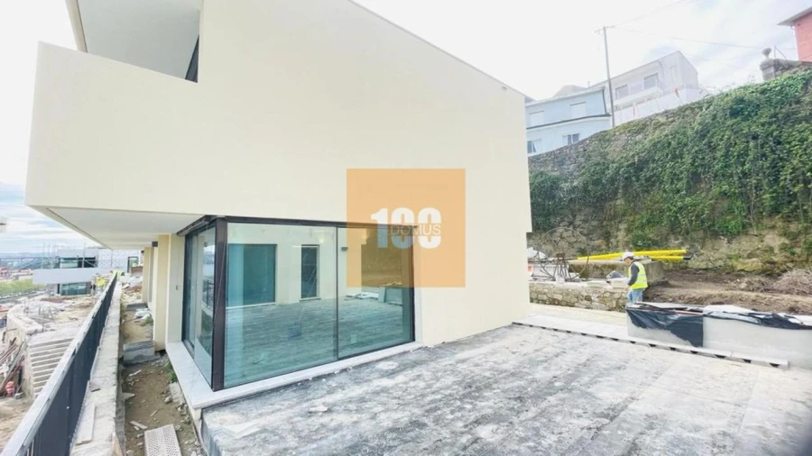 Moradia T2 para Venda em Santa Marinha e São Pedro da Afurada Foto 22
