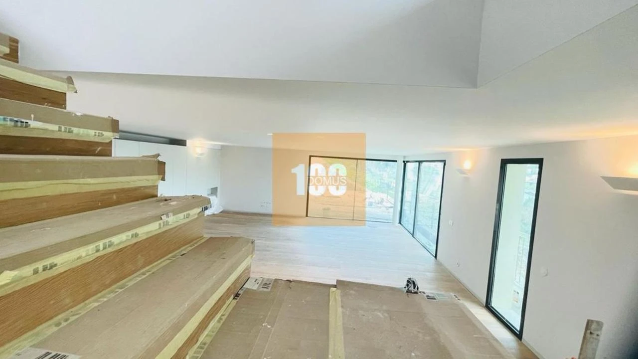 Moradia T4 para Venda em Santa Marinha e São Pedro da Afurada Foto 18