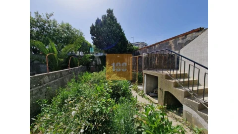 Moradia T4 para Venda em Aldoar, Foz do Douro e Nevogilde