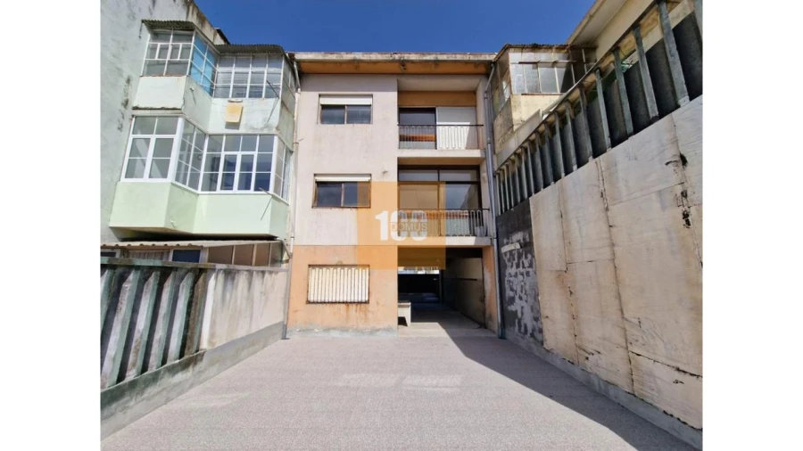 Moradia T4 para Venda em Aldoar, Foz do Douro e Nevogilde Foto 2