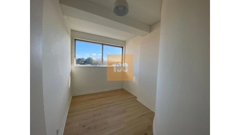 Apartamento T4 para Venda em São Mamede de Infesta e Senhora da Hora