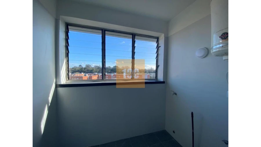 Apartamento T4 para Venda em São Mamede de Infesta e Senhora da Hora Foto 11