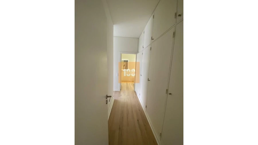 Apartamento T4 para Venda em São Mamede de Infesta e Senhora da Hora Foto 14