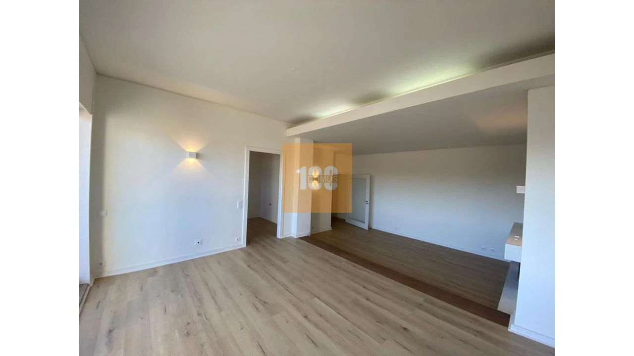 Apartamento T4 para Venda em São Mamede de Infesta e Senhora da Hora Foto 4