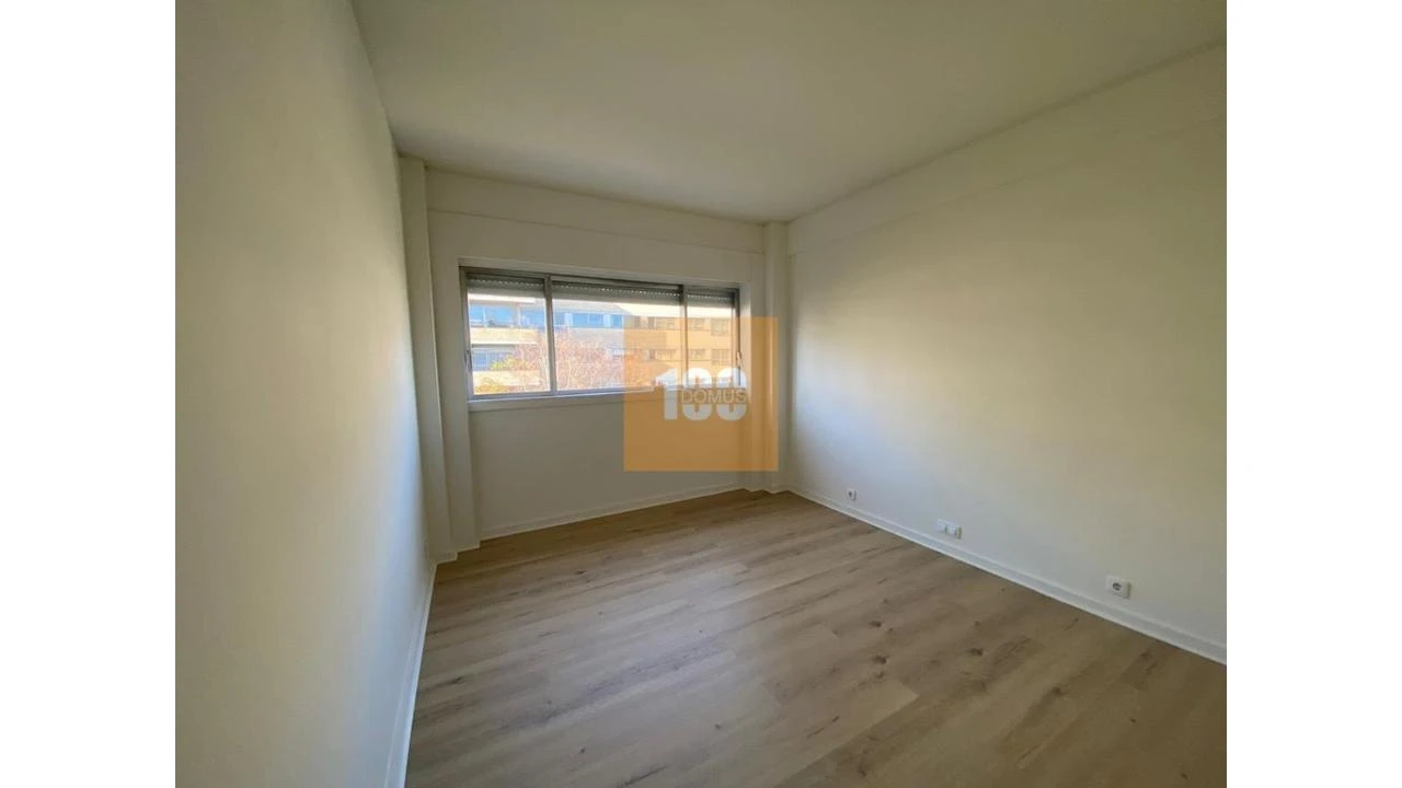 Apartamento T4 para Venda em São Mamede de Infesta e Senhora da Hora Foto 18