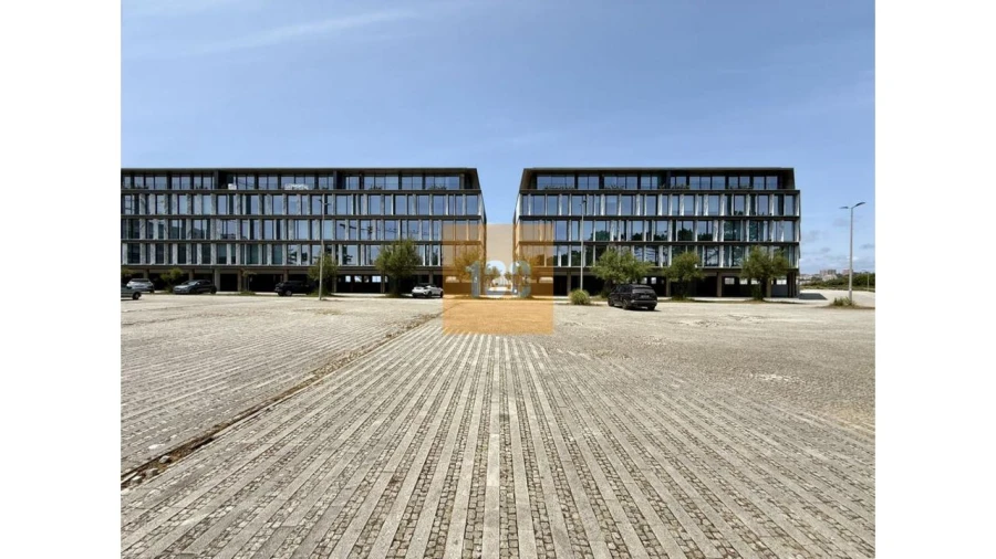 Apartamento T4 para Venda em Malta e Canidelo Foto 2